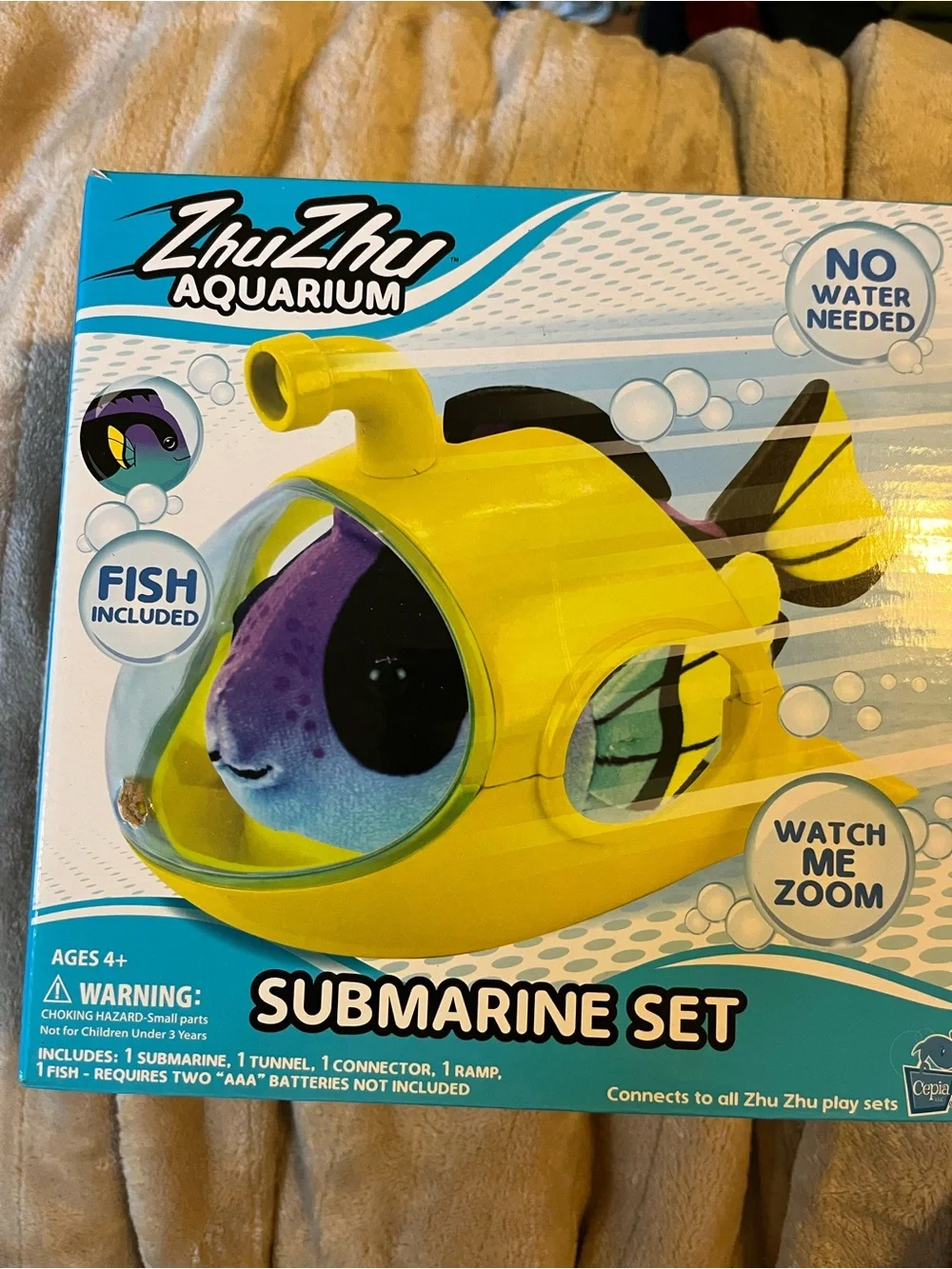 Yellow Submarine Playset with Purple Fish
